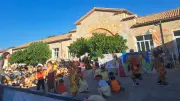 Fête de l’école maternelle de Clarensac : chants, danses et paella