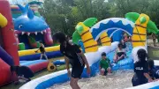Fête des enfants à Laudun-l'Ardoise : jeux d'eau et kartings à pédales