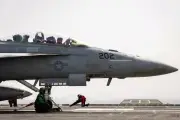 Guerre au Moyen-Orient : le Congrès américain demande le retrait des soldats d'Iran