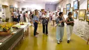 Hervé Bertozzi expose ses toiles voyageuses à Beaucaire