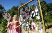 Hommage à trois victimes de féminicide à Villers-en-Arthies