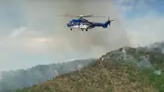 Incendie de Nant : reprise du feu, hélicoptère et Canadairs en renfort