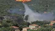 Incendie à Villeneuve-lès-Avignon : confinement d'un collège et d'une école, toit impacté
