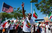 Iraniens des États-Unis : dilemme entre soutien et rejet