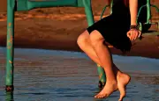 Jambes lourdes : conseils pour les soulager en période de canicule
