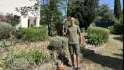 Jocelin Bourcier crée son entreprise d'espaces verts à Foissac