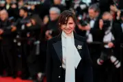 Juliette Binoche regrette le mot « fasciste » dans une tribune anti-Bolloré