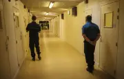 Justice refuse la levée du hygiaphone pour Salah Abdeslam