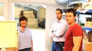 Katy Guyot soutient l'agriculture bio à la ferme Puech-Cabrier