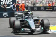 Kimi Antonelli (Mercedes) décroche la pole à Monaco, Leclerc 4e