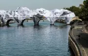 La Caverne du Pont-Neuf de JR : immersion totale en plein Paris