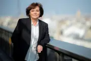 « La Petite Mère » : roman sur l’érosion des certitudes et la mémoire