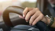 Lait maternel, prothèse, chien : les oublis les plus fous dans les Uber en 2026