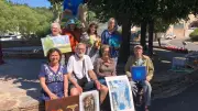 L'Atelier 24 expose chaque lundi sur la place du Vignal à Bédarieux