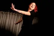 Laura Calu et Sandrine Sarroche : l'héritage de Coluche 40 ans après