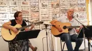 Le duo Vinyl Folk enchante Mende avec des souvenirs des années 60-70
