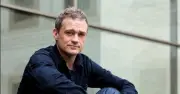 Le Fils de l'oligarque : enquête sur la mystification mortelle d'un adolescent