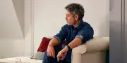 Manu Payet : « Je préfère les acteurs aux pièces et les vignerons au vin »
