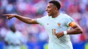 Mbappé comparé à un dictateur par le Daily Mail après son échange avec l'arbitre