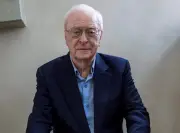 Michael Caine cède sa voix à l'IA pour un livre audio