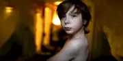 « Mikal » sur Arte : itinéraire d'un enfant pas gâté dans l'Amérique des hôtels miteux
