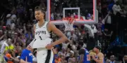 NBA : Wembanyama manque le panier de la victoire, Spurs menés 2-0