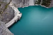Énergie : adoption de la loi sur l'hydroélectricité d'EDF
