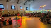 Parade du cirque intergénérationnelle aux Condamines