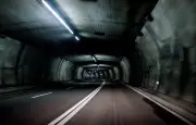 Permis retiré pour panne d'essence dans un tunnel suisse