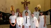 Première communion à Anduze : une cérémonie solennelle pour quatre enfants