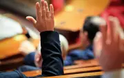 Protection des enfants: le texte adopté à l'unanimité à l'Assemblée