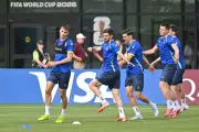 Qualifiés pour le Mondial, les Bosniens savourent une rare parenthèse d'unité