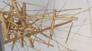 Régis Lesserteur expose ses architectures végétales en bambou au château de Lussan