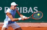 Roland-Garros : Arnaldi écrit l'histoire en 5h26, rejoint Berrettini