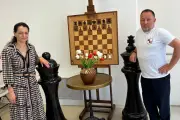 Saint-Tropez accueillera la finale du tournoi mondial d'échecs féminin en août