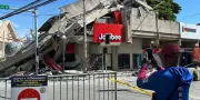 Séisme aux Philippines : vidéos d'un restaurant effondré et dégâts massifs