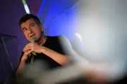 Sophia Aram vs Matthieu Pigasse : la gauche aux mains sales