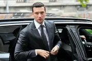 Sur l'international, Jordan Bardella imprime une ligne mouvante au RN