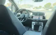Test des taxis autonomes Waymo à Los Angeles : une expérience chaotique