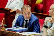 Tests salivaires au travail : la proposition d’Éric Lecornu critiquée