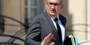 Titre de séjour de Xenia Fedorova : des questions au sommet de l'État