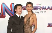 Tom Holland soutient Zendaya sur le tournage de The Odyssey
