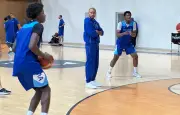 Tony Parker : premiers pas comme coach des U17 face aux États-Unis
