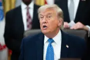 Trump menace d'anéantir l'Iran après de nouvelles frappes dans le détroit d'Ormuz