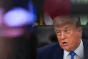 Trump relance la menace contre l'Iran après trois jours d'escalade