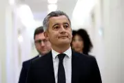 Tuto de Darmanin : Comment ne jamais démissionner