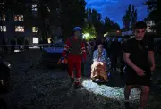 Ukraine : trois morts dans des frappes russes sur plusieurs régions
