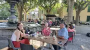 Un bar ambulant redonne vie au village de Sainte-Anastasie