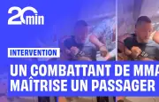 Un passager tente d'ouvrir la porte d'un avion en vol, neutralisé par un combattant MMA