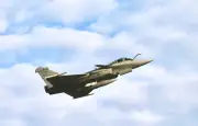Un Rafale intercepte un ULM récalcitrant au-dessus de Nice